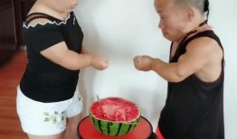 夫妻网红吃瓜视频播放,揭秘娱乐圈幕后真相